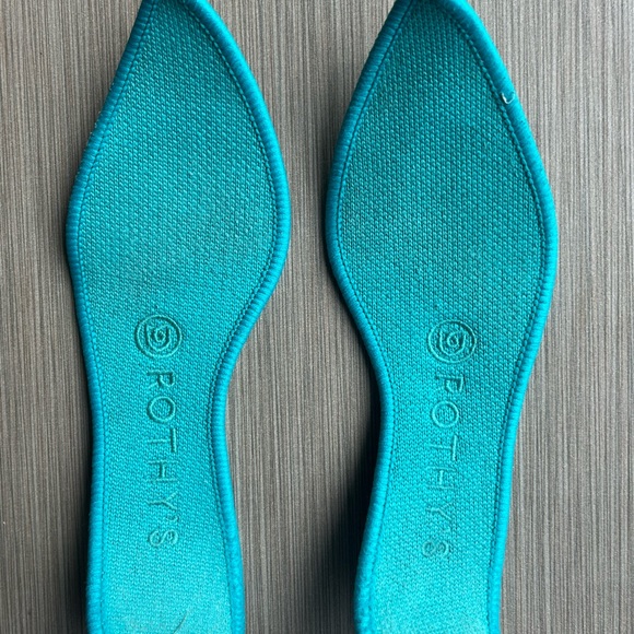 Rare Gold metallic Rothy’s- Size 6.5 - Picture 5 of 5